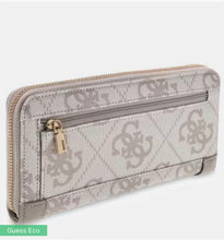 Carica l'immagine nel visualizzatore di Gallery, Guess | Karnilla 4G Maxi Wallet
